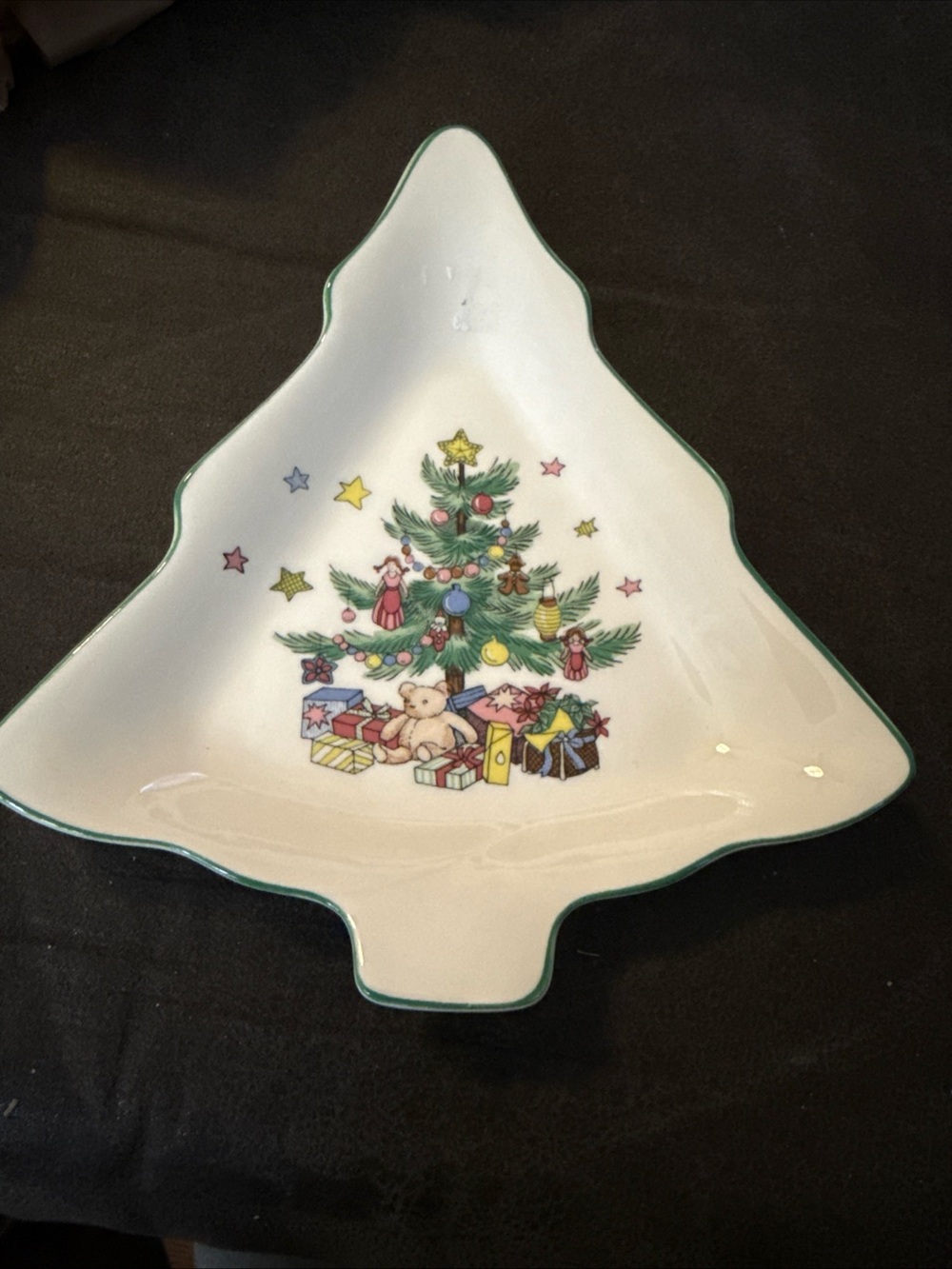 Nikko Ceramics White Christmas Tree Shaped Holiday Plate with Green Trim